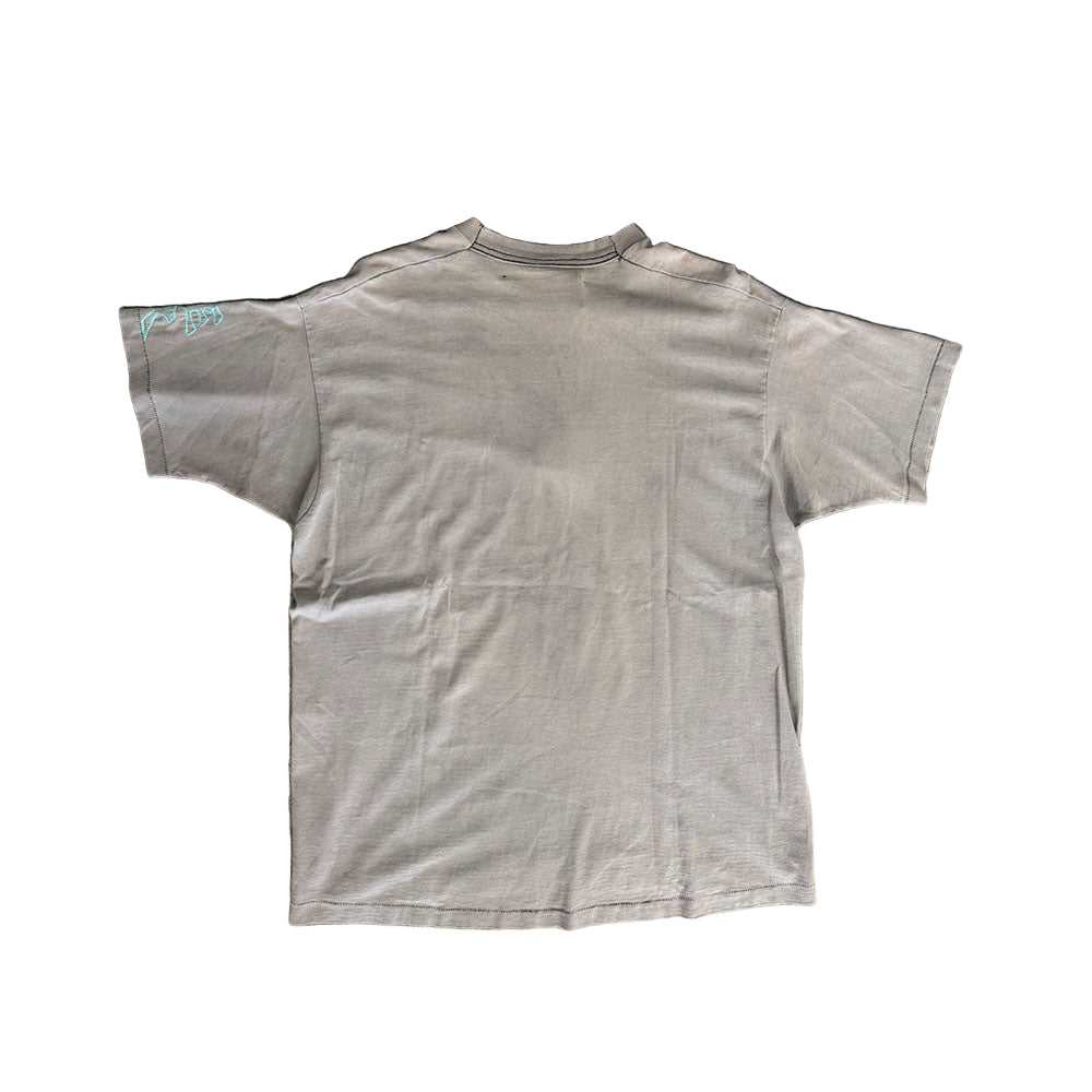 LOVE NEVER DIE FASHION VICTIM TEE